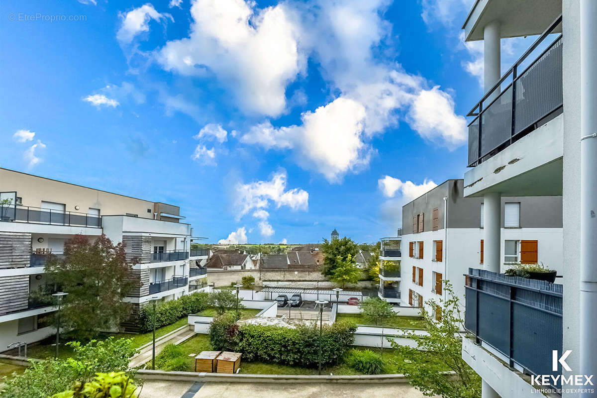 Appartement à LOUVRES