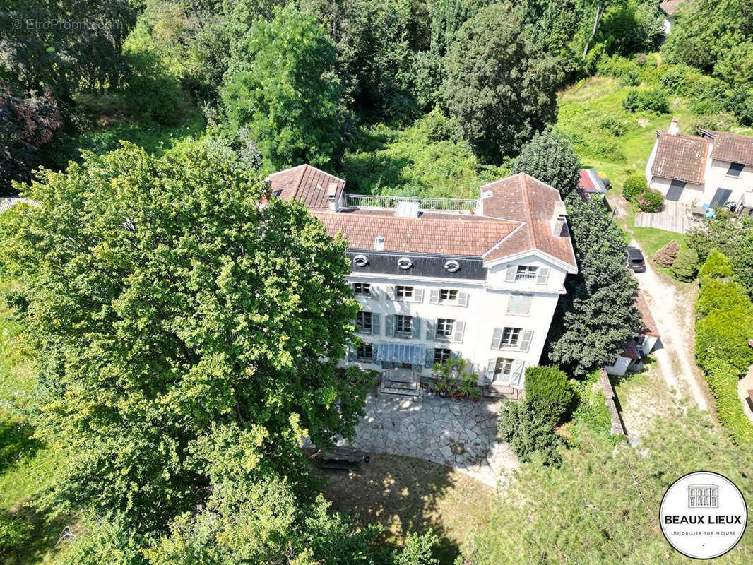 Maison à CALUIRE-ET-CUIRE