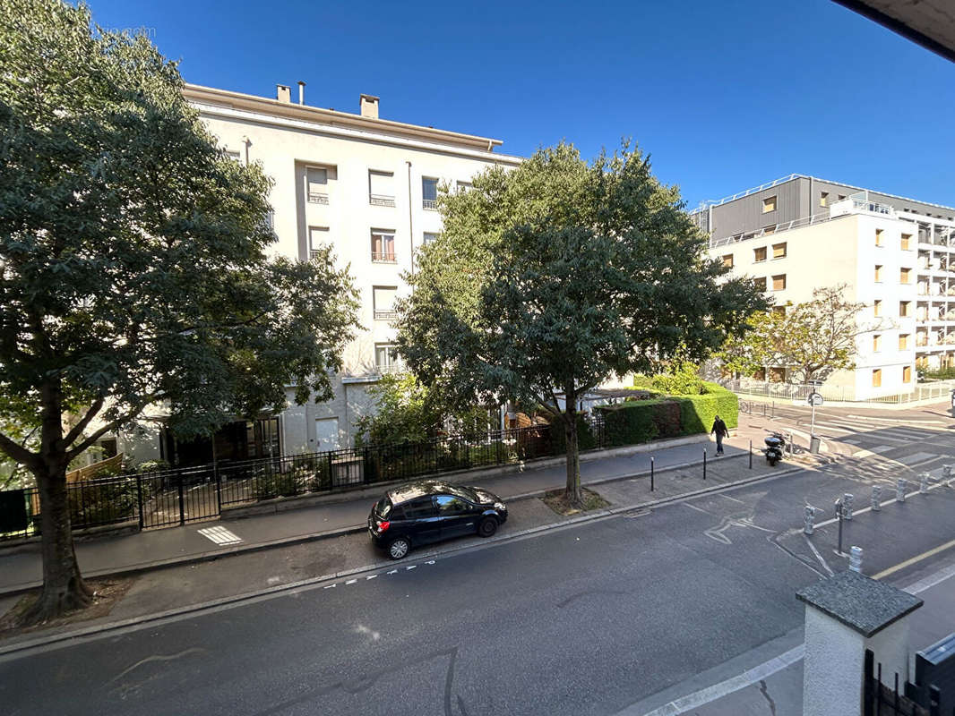 Appartement à LYON-8E