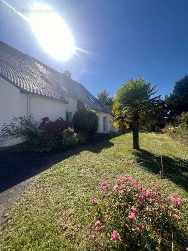 Maison à LE POULIGUEN