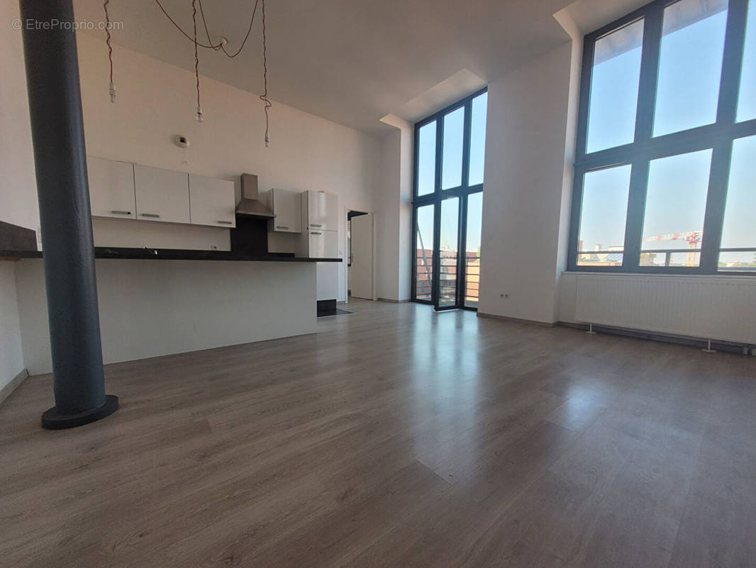 Appartement à HELLEMMES-LILLE