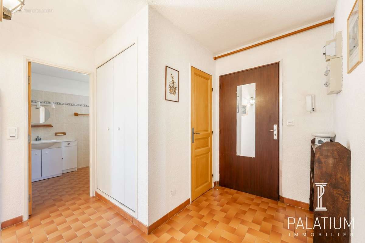 Appartement à GREOUX-LES-BAINS