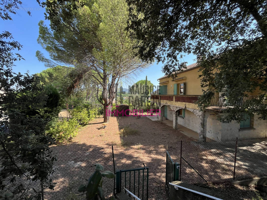 Maison à VAISON-LA-ROMAINE