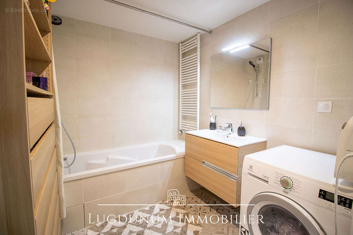 Appartement à LYON-9E