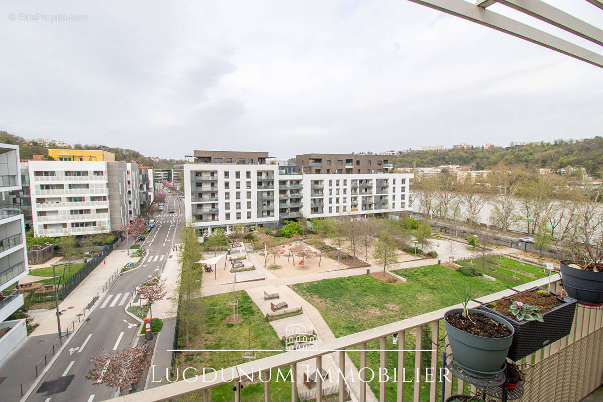 Appartement à LYON-9E