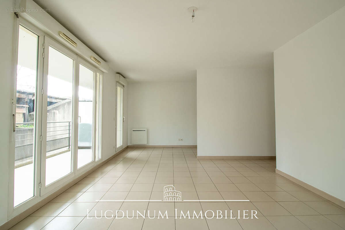 Appartement à LYON-9E