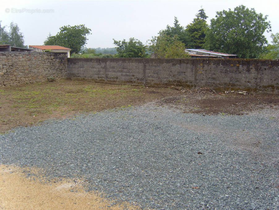 Maison à BAZOGES-EN-PAILLERS