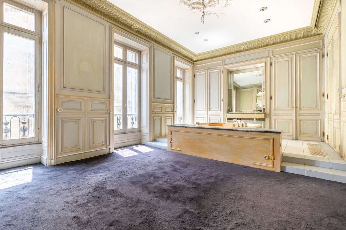 Appartement à BORDEAUX