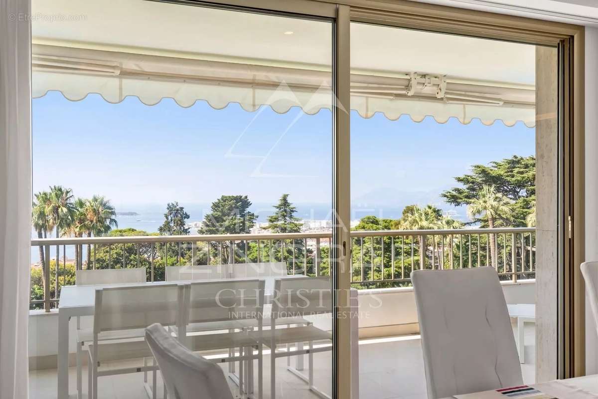 Appartement à CANNES