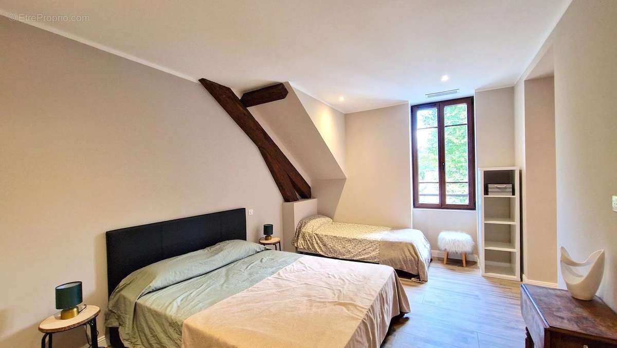 Appartement à AIX-LES-BAINS