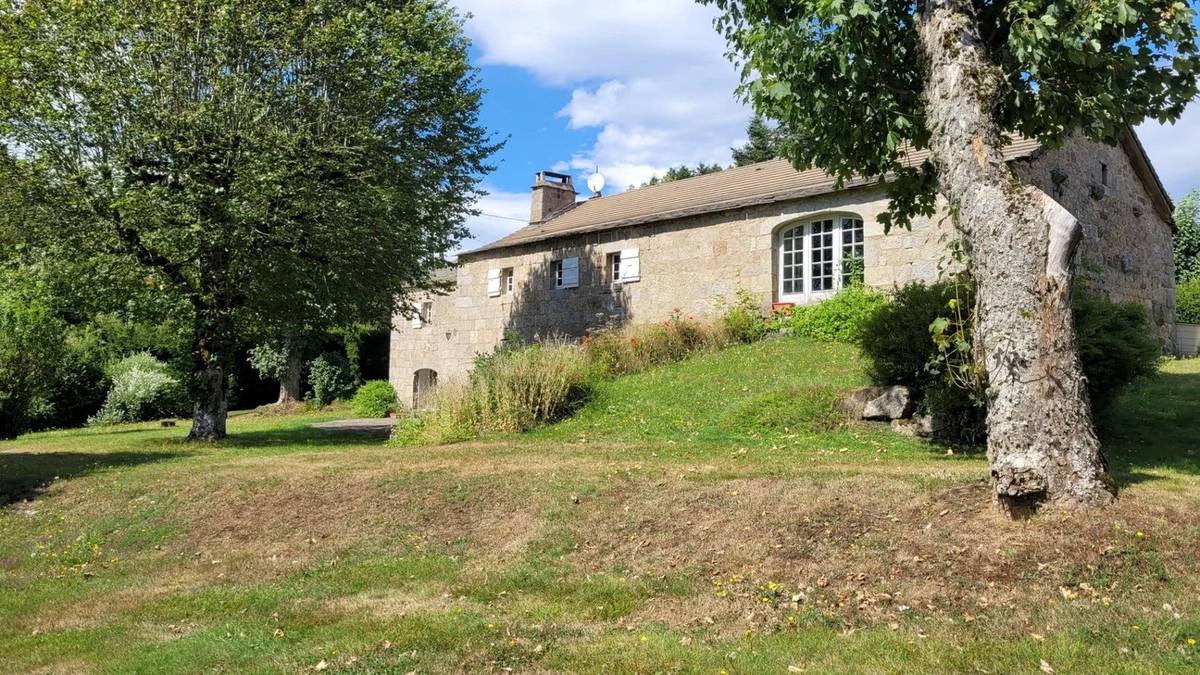 Maison à LE CHAMBON-SUR-LIGNON