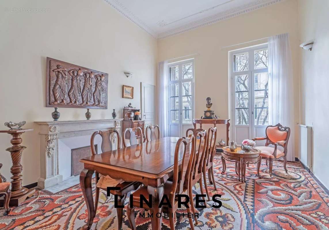 Appartement à MARSEILLE-6E