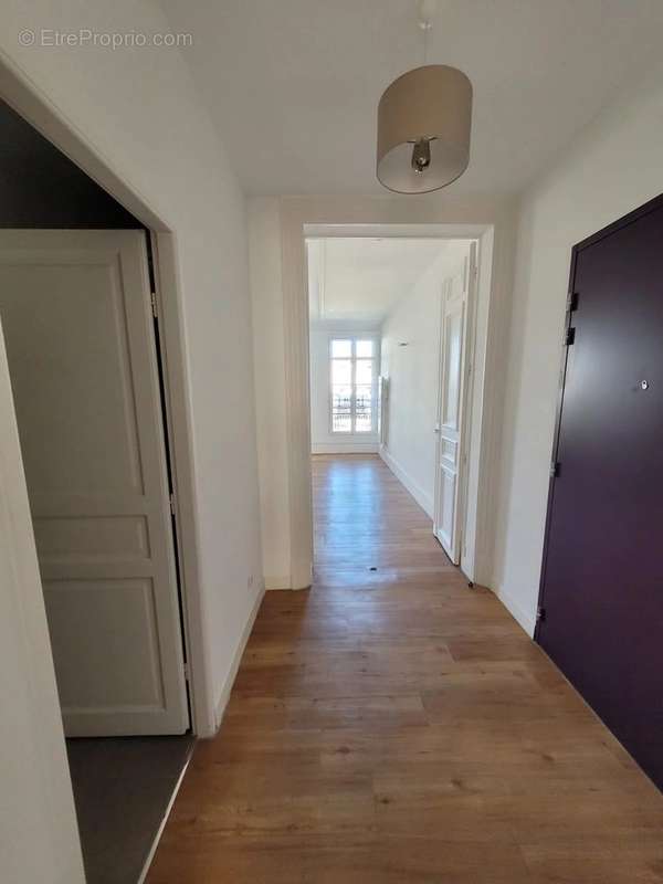 Appartement à MARSEILLE-2E