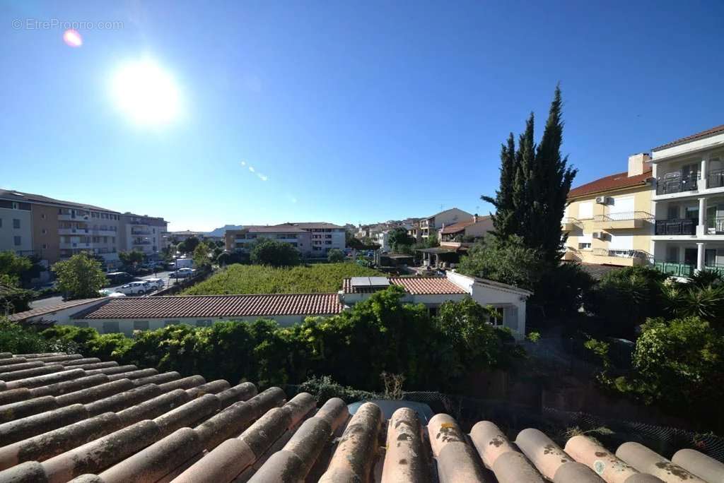 Maison à PUGET-SUR-ARGENS