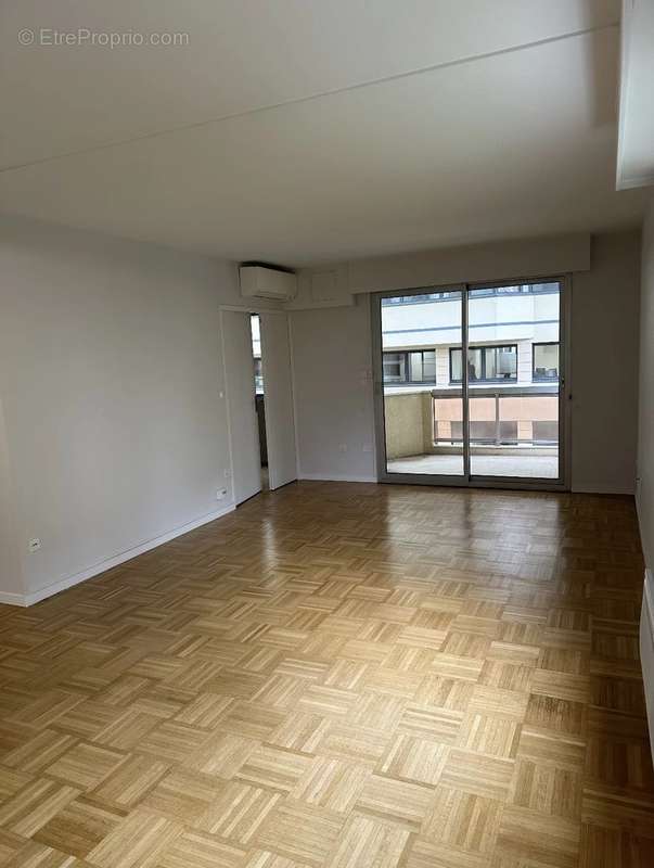 Appartement à LYON-6E