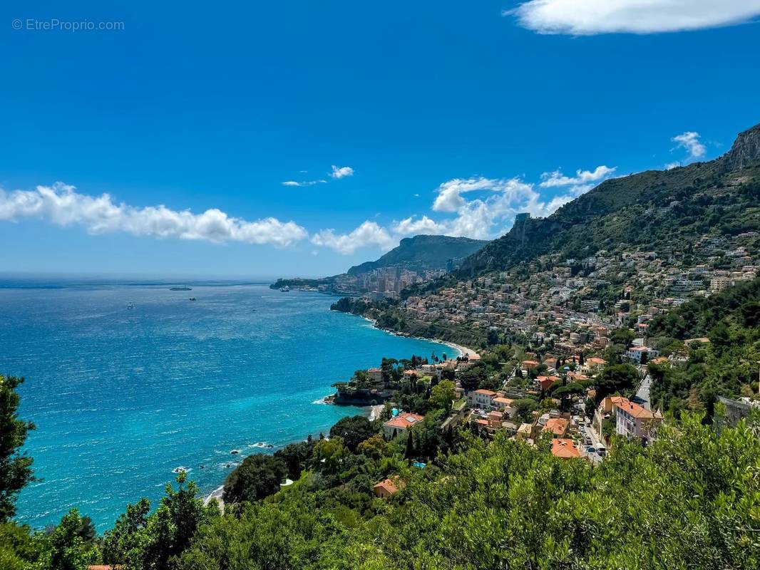 Appartement à ROQUEBRUNE-CAP-MARTIN