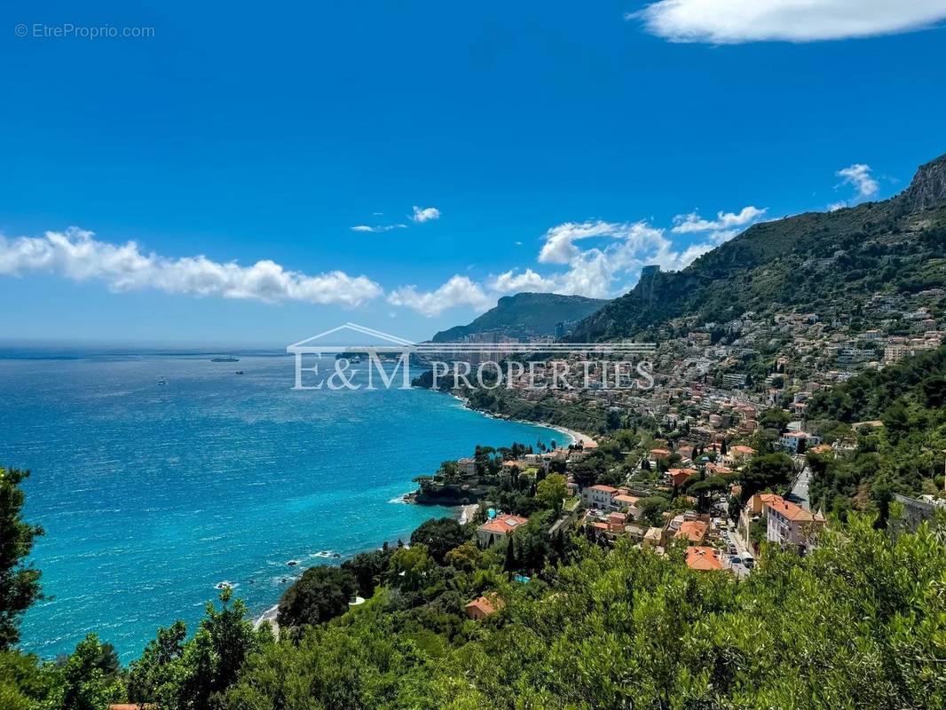 Appartement à ROQUEBRUNE-CAP-MARTIN