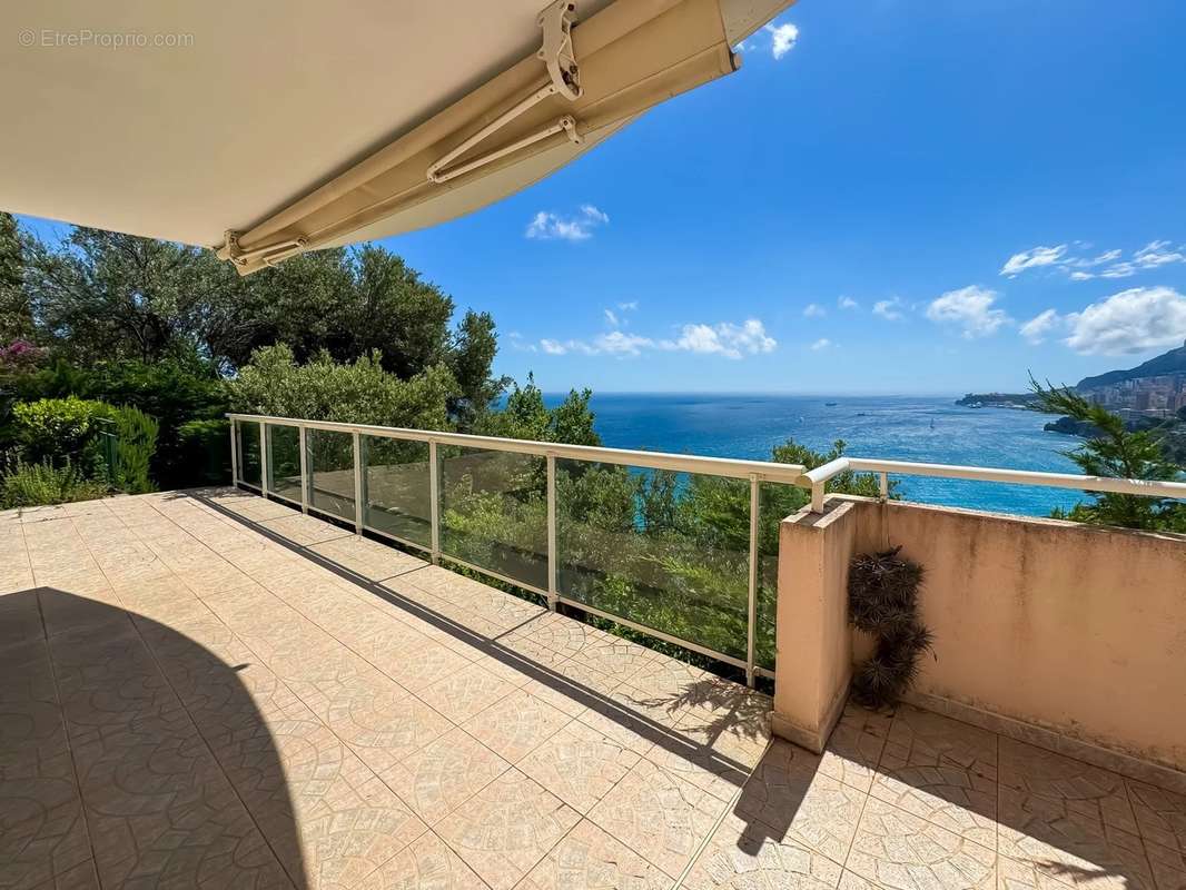 Appartement à ROQUEBRUNE-CAP-MARTIN