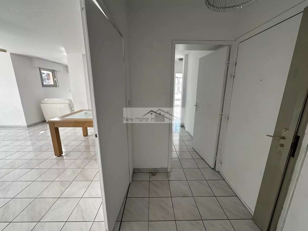 Appartement à MARSEILLE-8E