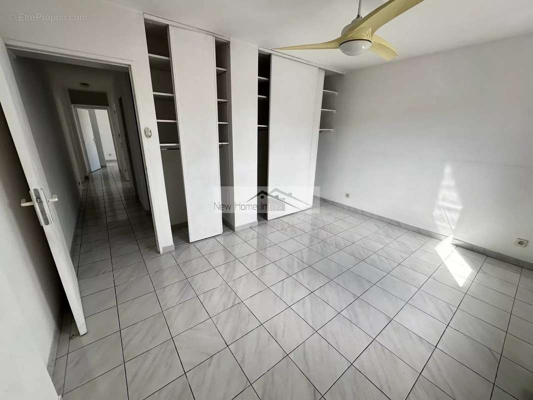 Appartement à MARSEILLE-8E