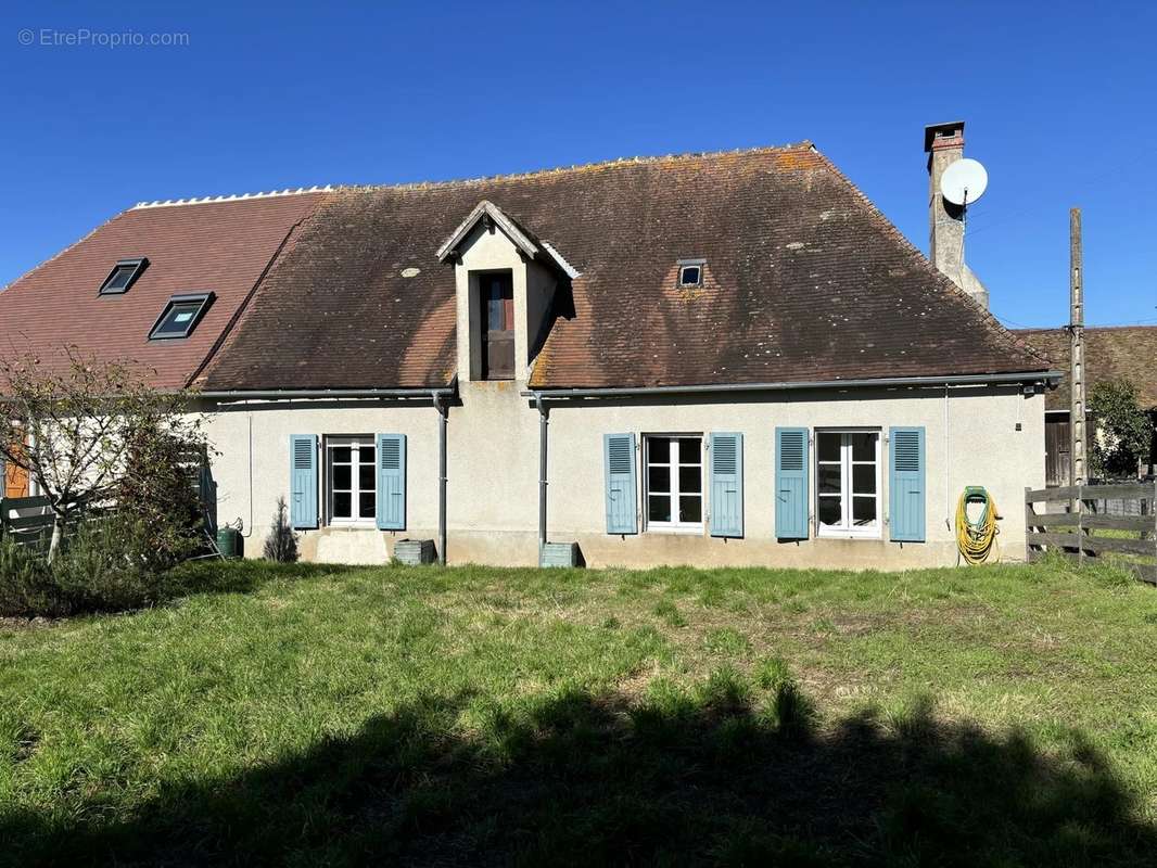 Maison à BRIGUEIL-LE-CHANTRE