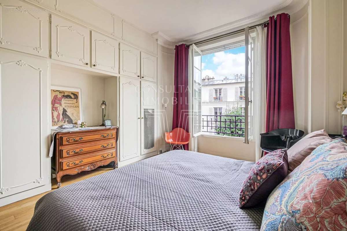 Appartement à PARIS-16E