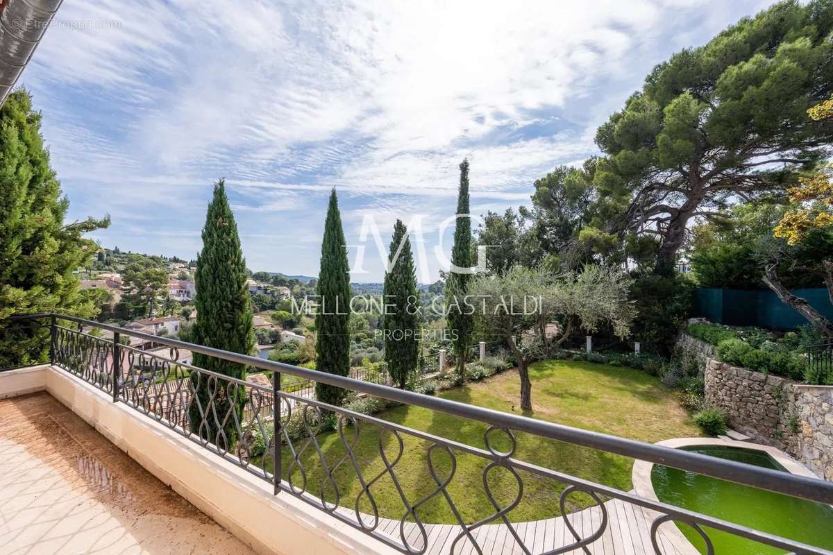 Maison à MOUGINS