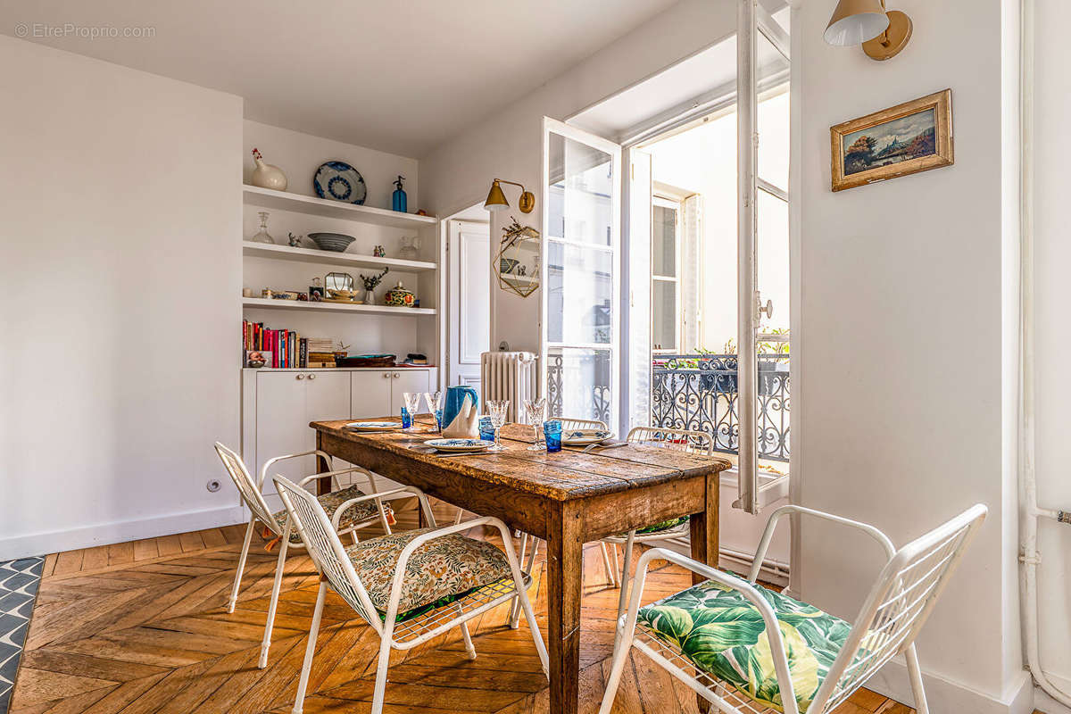 Appartement à PARIS-17E