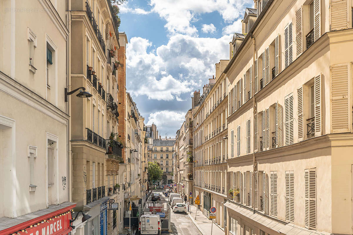 Appartement à PARIS-17E