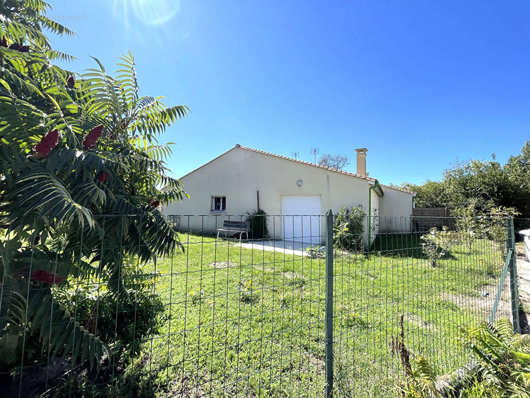 Maison à SAINTE-TERRE