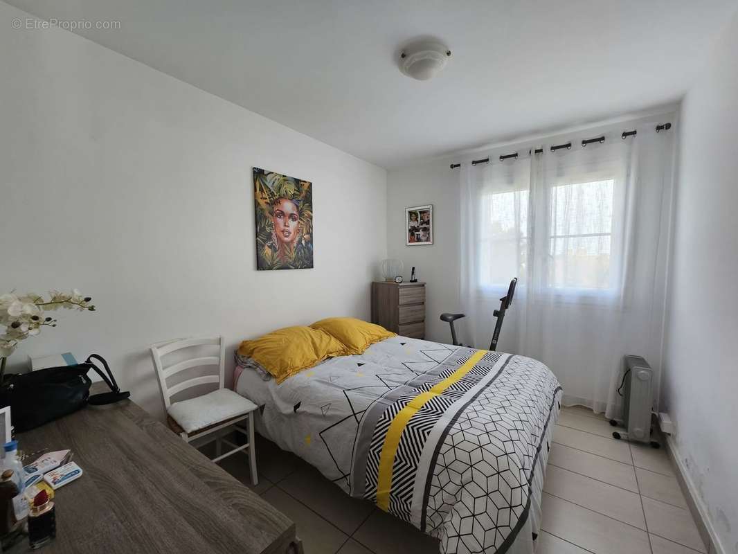 Appartement à SAINT-LAURENT-DU-VAR