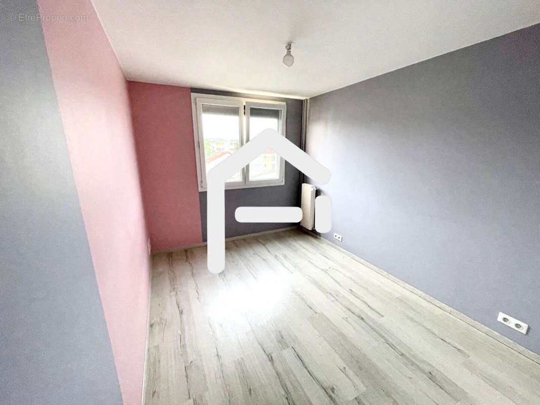 Appartement à CHATILLON