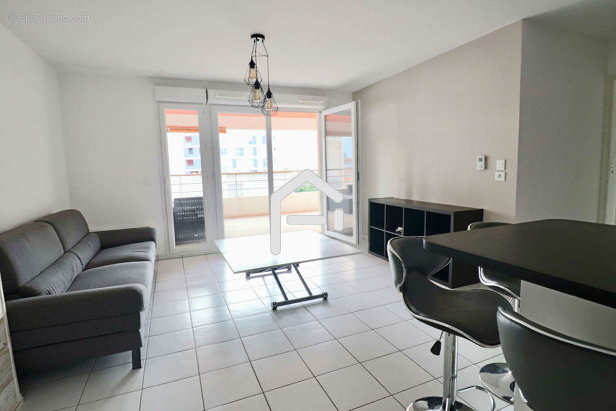 Appartement à MARSEILLE-10E