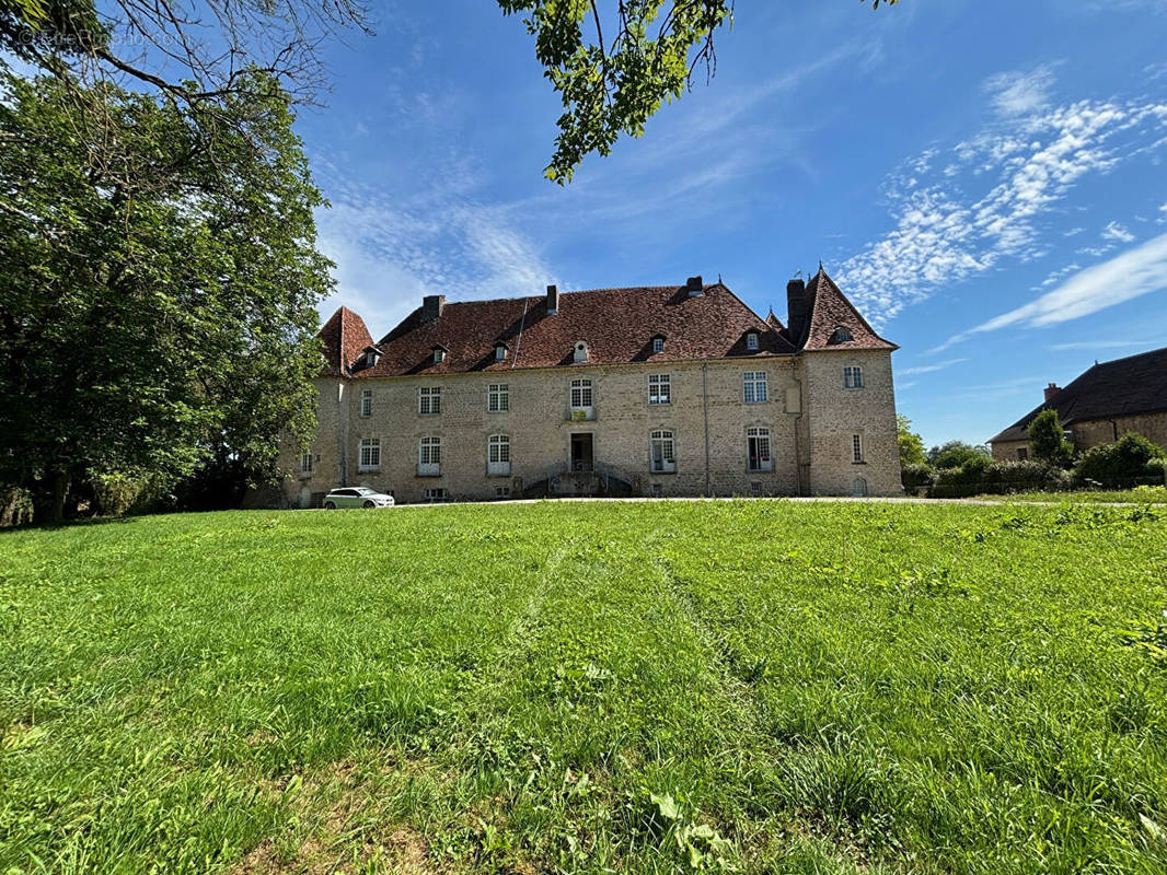 Appartement à RECOLOGNE