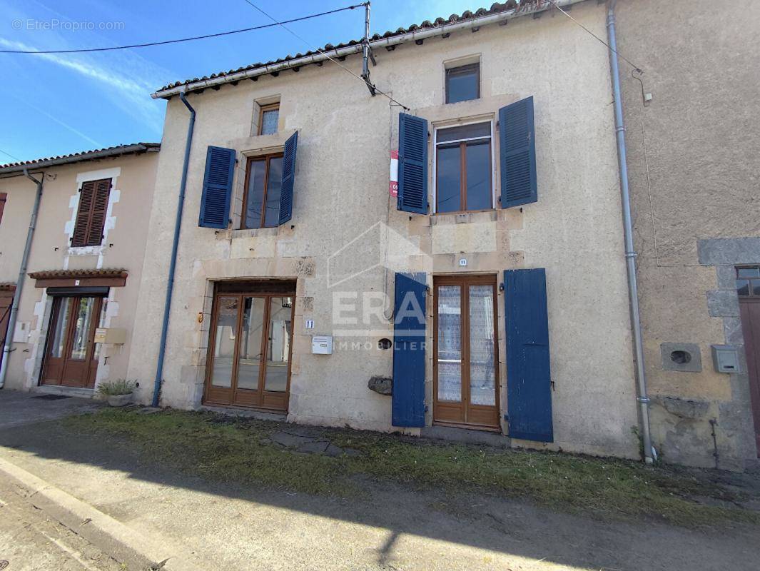 Maison à LATHUS-SAINT-REMY