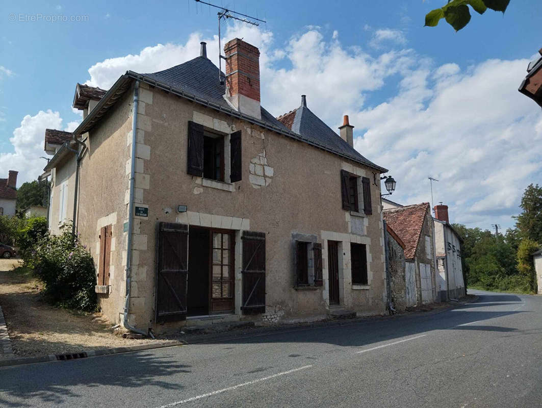 Maison à ANTOGNY-LE-TILLAC