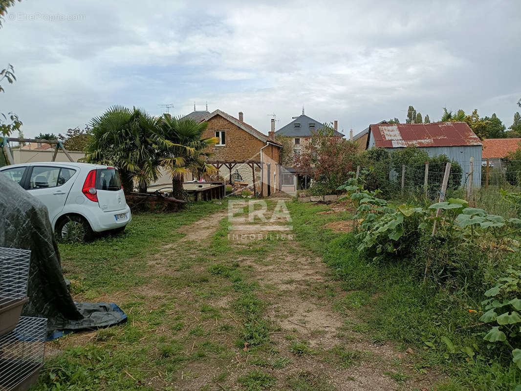 Maison à PRESSAC