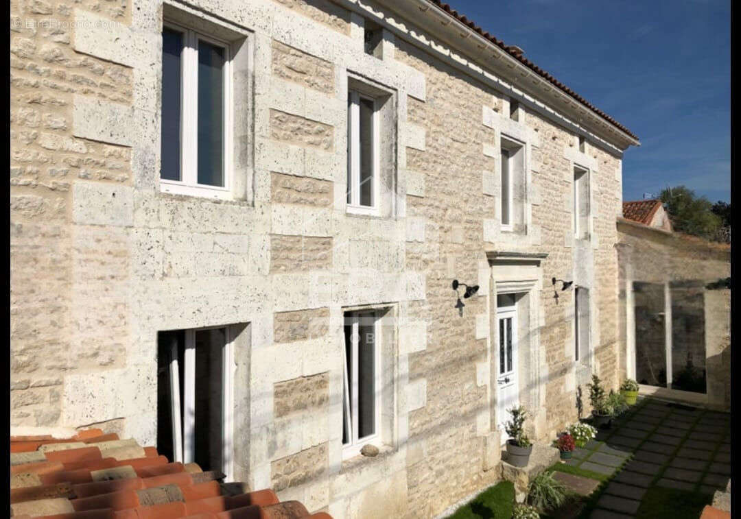 Maison à BRIE