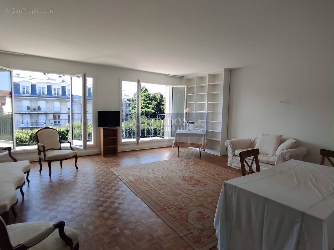 Appartement à VERSAILLES