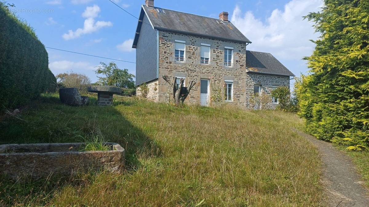 Maison à MONCY