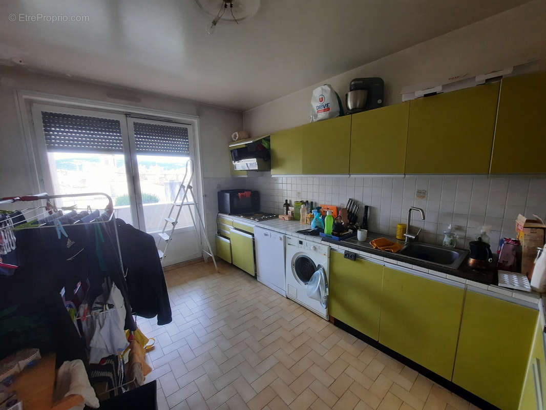 Appartement à SAINT-ETIENNE