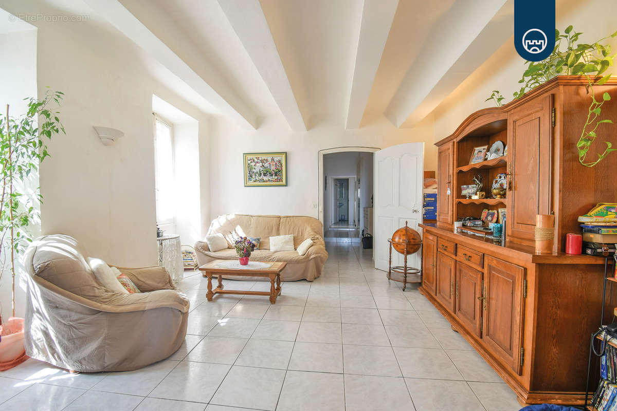 Appartement à FAYENCE