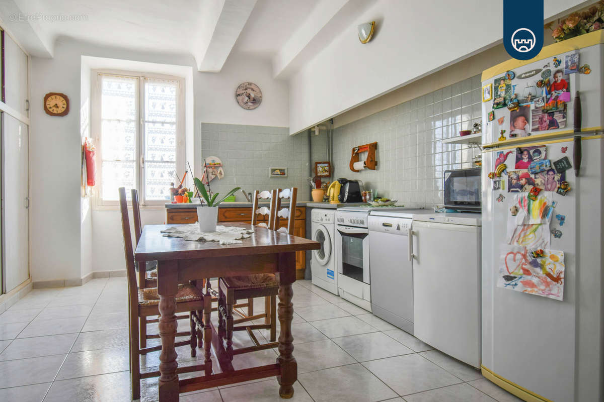 Appartement à FAYENCE