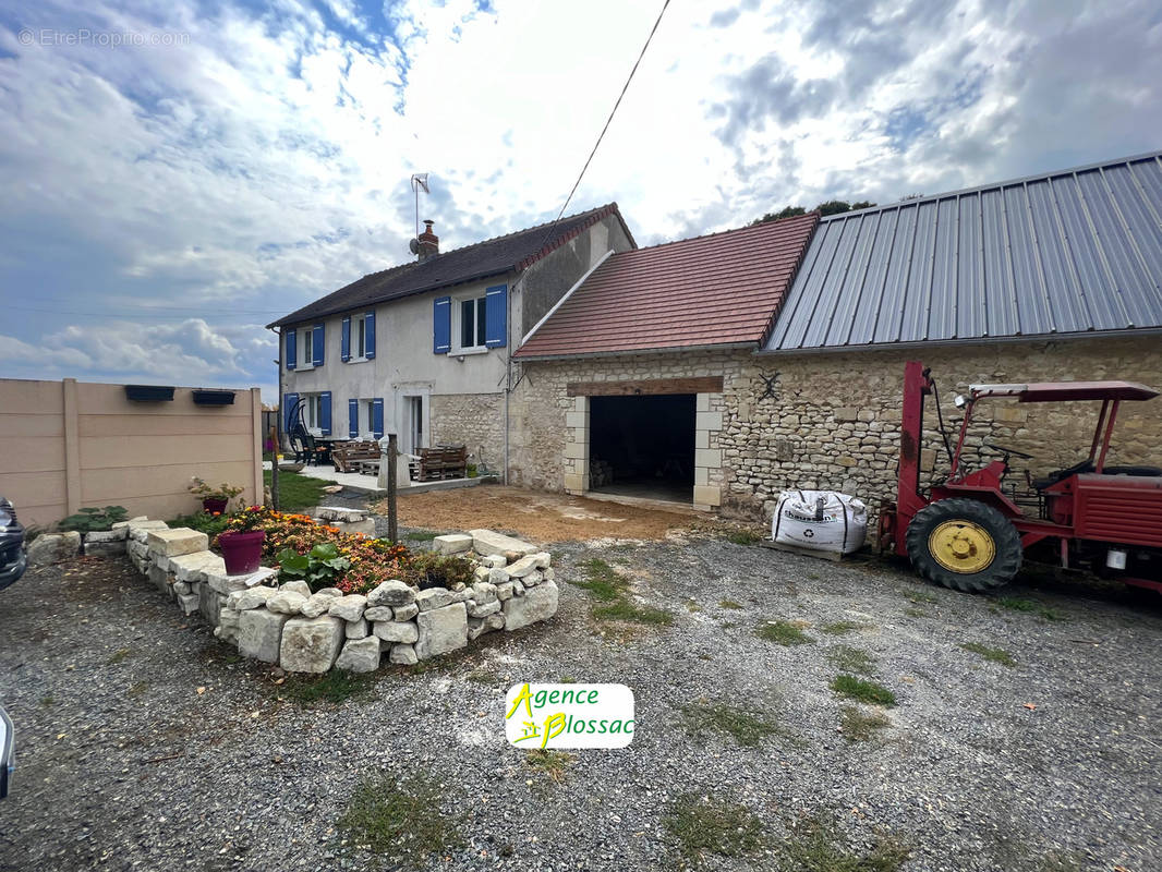 Maison à CHATELLERAULT