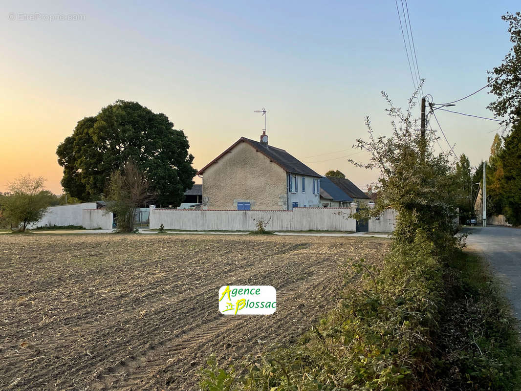 Maison à CHATELLERAULT