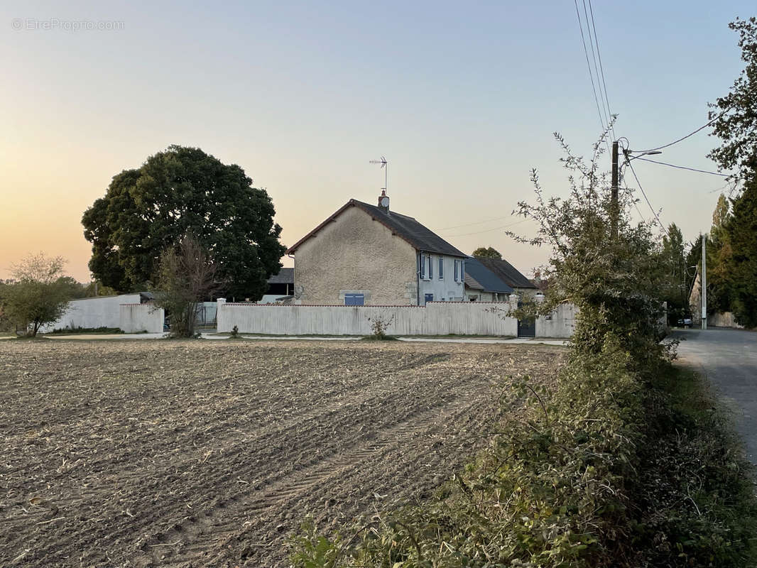 Maison à CHATELLERAULT