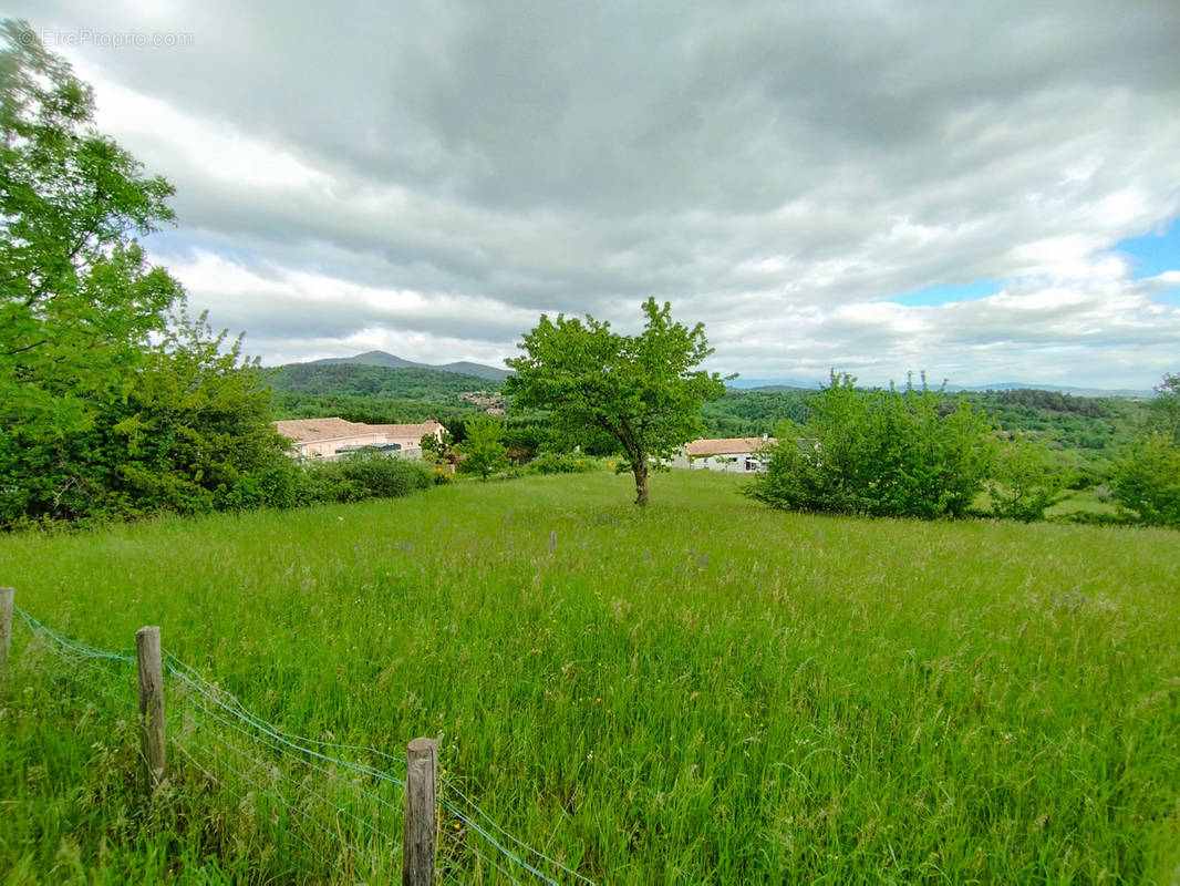 Terrain à PREAUX