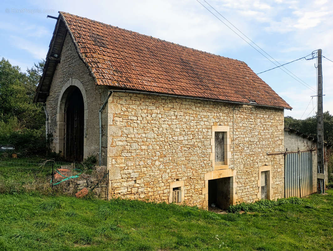 Maison à VILLENEUVE