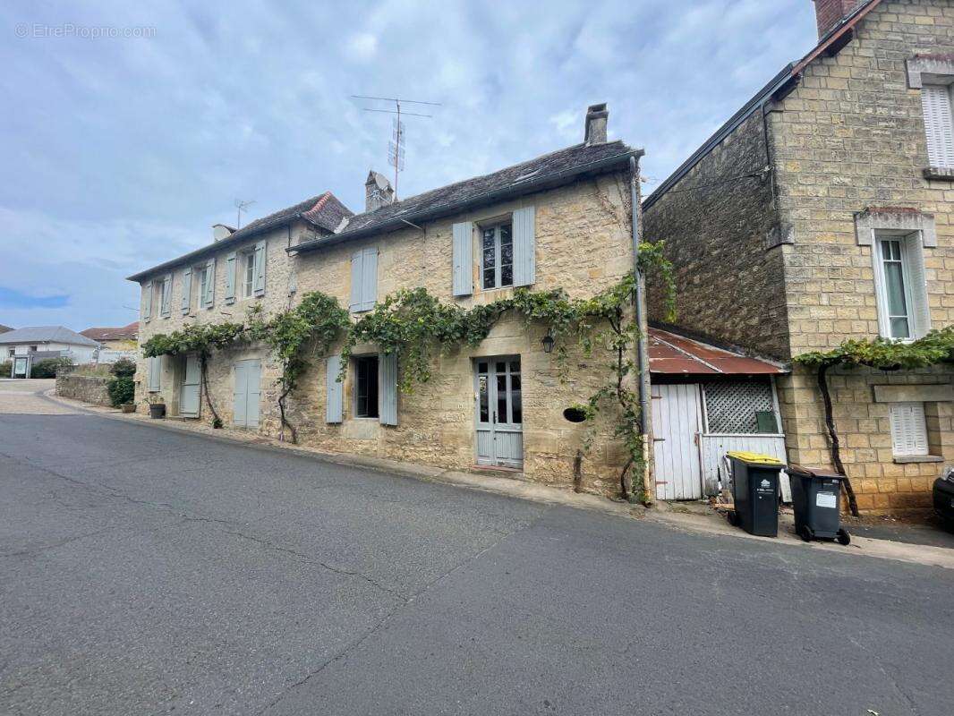 Maison à SAINT-ROBERT