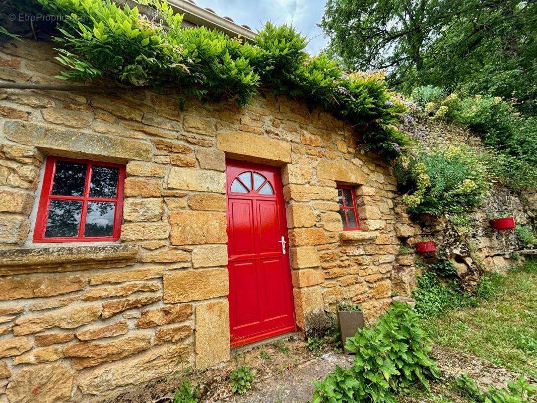 Maison à PUY-L&#039;EVEQUE